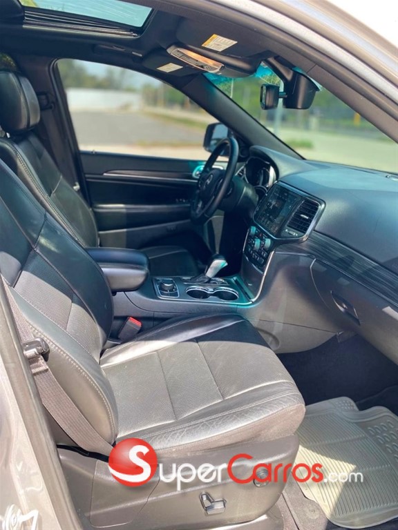 2020 Jeep Cherokee Limited — foto 7 / 10