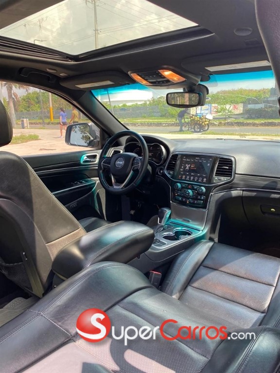 2020 Jeep Cherokee Limited — foto 8 / 10