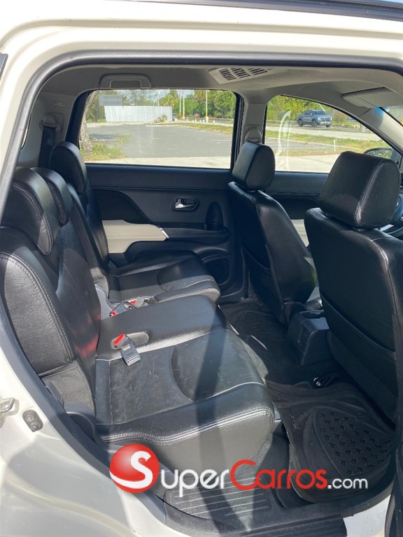 2020 Toyota Rush — foto 8 / 10