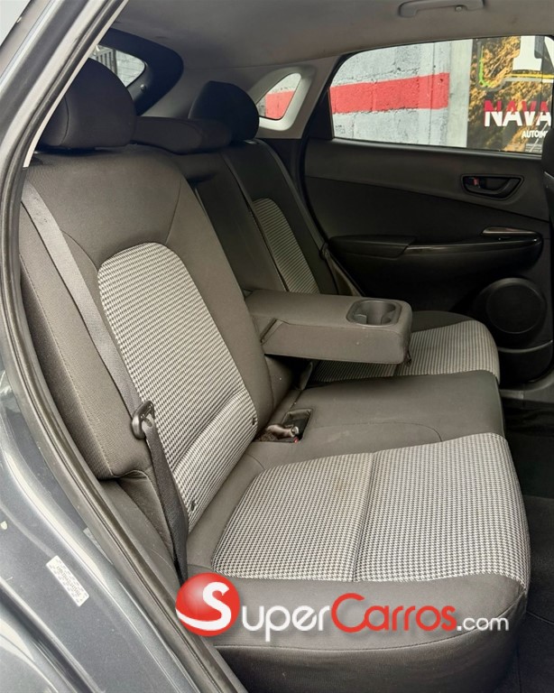 2020 Hyundai KONA SEL — foto 6 / 12