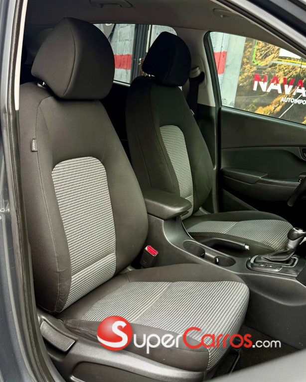 2020 Hyundai KONA SEL — foto 7 / 12