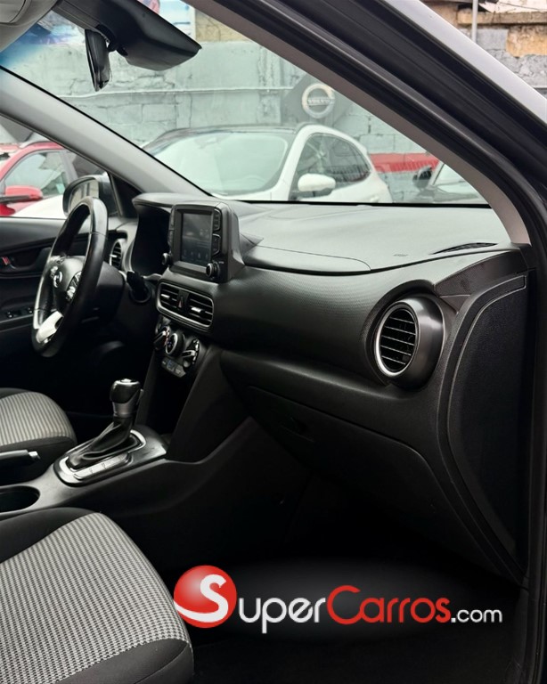 2020 Hyundai KONA SEL — foto 8 / 12