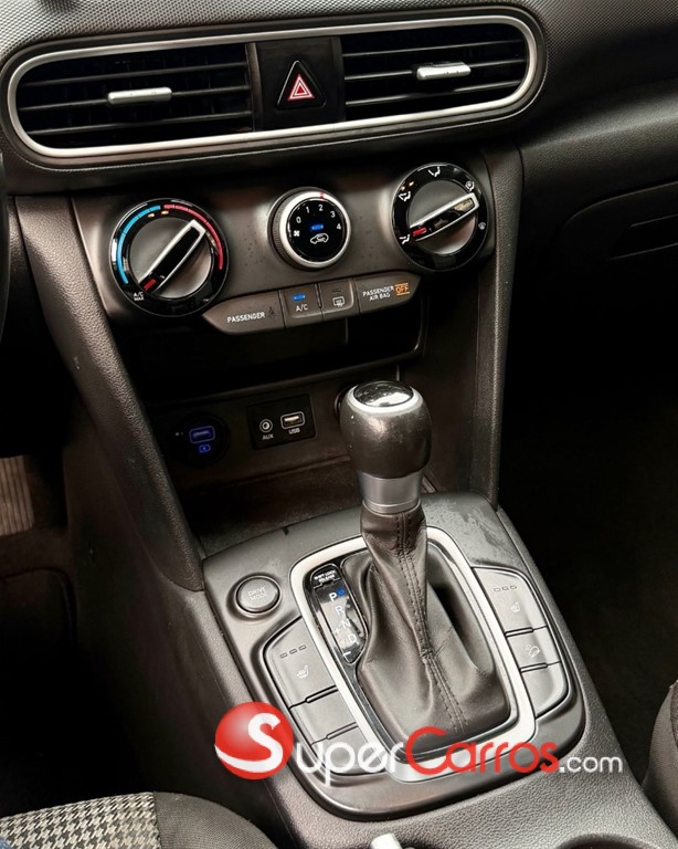 2020 Hyundai KONA SEL — foto 11 / 12