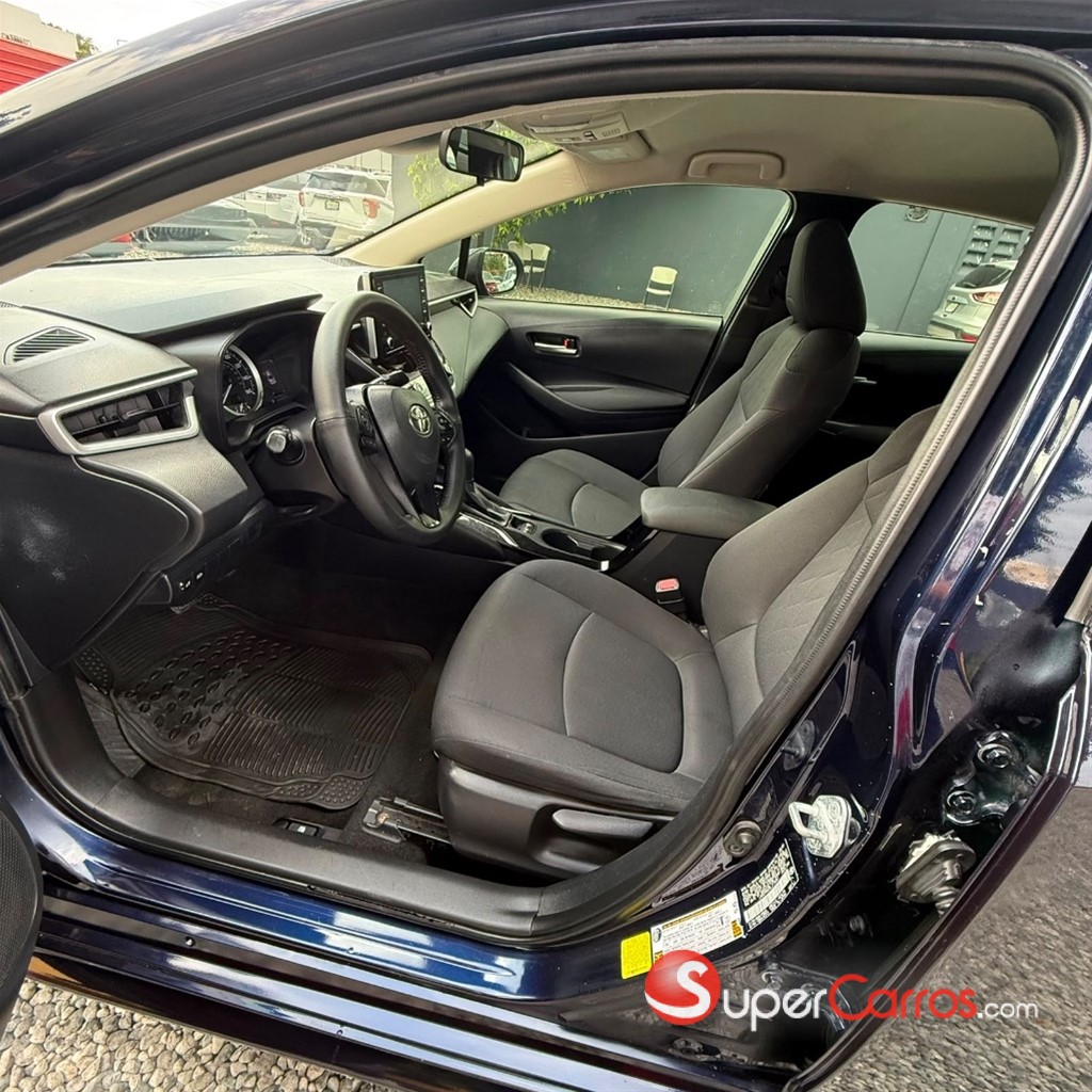 2020 Toyota Corolla LE — foto 7 / 12