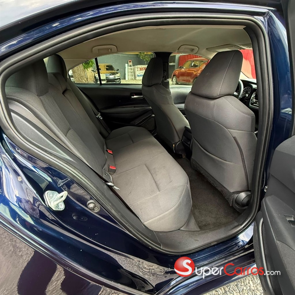 2020 Toyota Corolla LE — foto 10 / 12