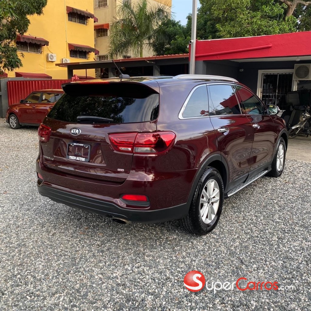 2020 Kia Sorento LX — foto 6 / 12