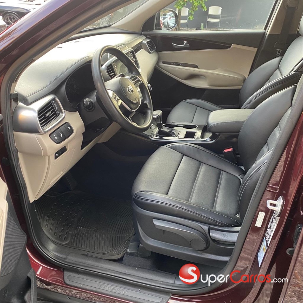 2020 Kia Sorento LX — foto 7 / 12