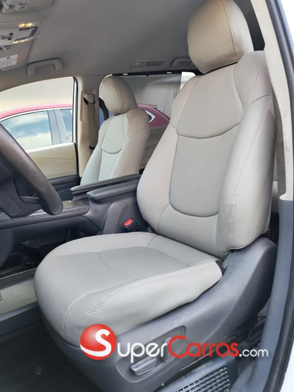 2021 Toyota Sienna LE — foto 4 / 10