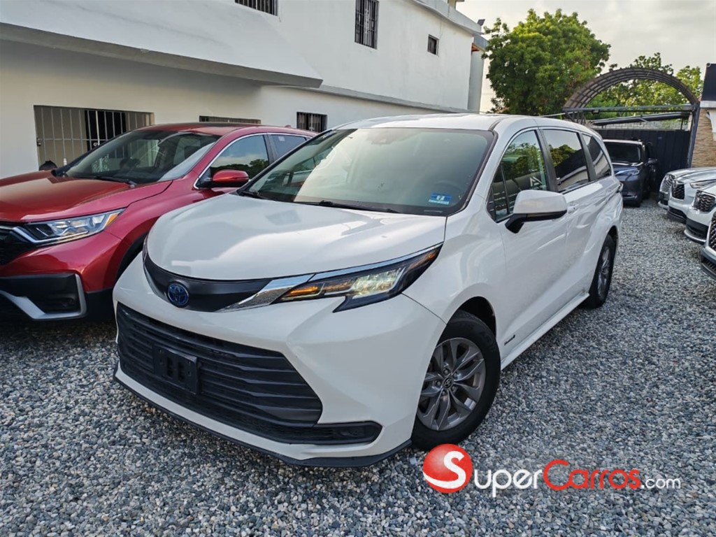 2021 Toyota Sienna LE — foto 8 / 10