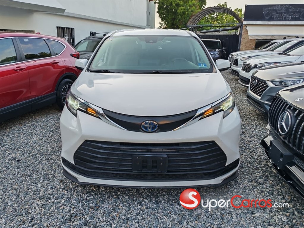 2021 Toyota Sienna LE — foto 9 / 10