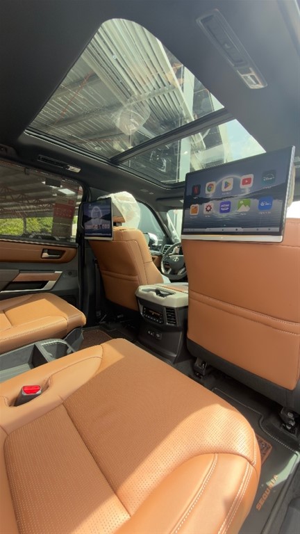 2026 Toyota Sequoia Capstone — foto 3 / 12