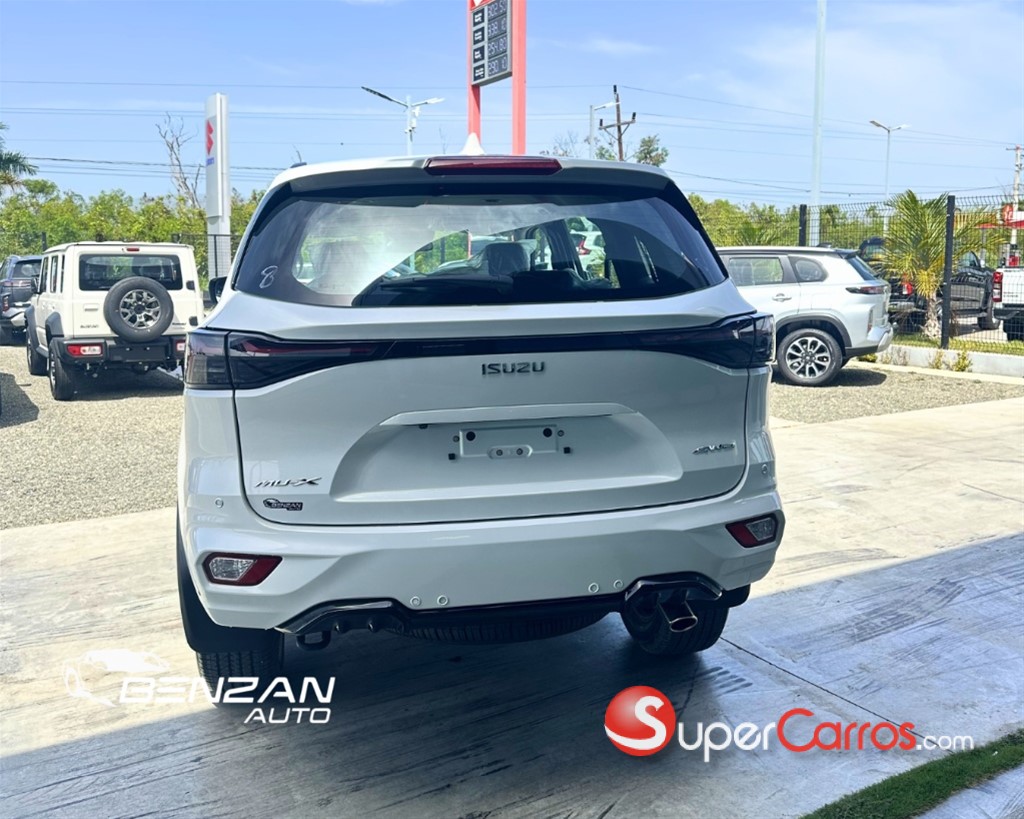 2027 Isuzu Mux — foto 3 / 9