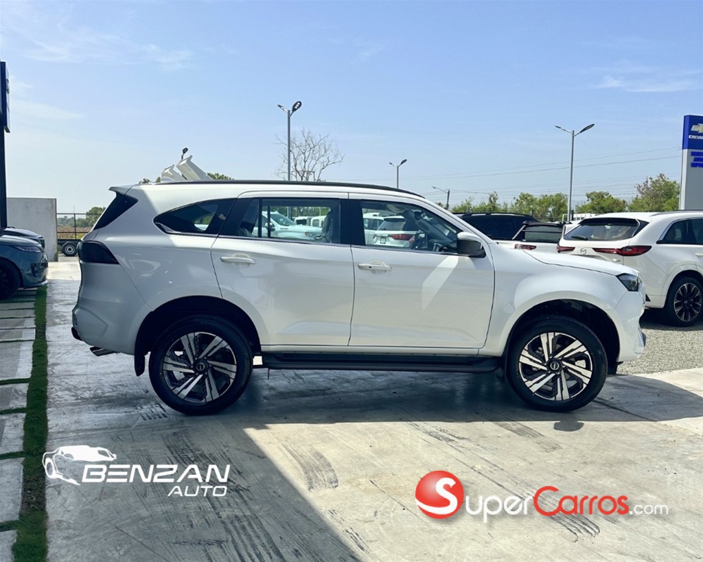 2027 Isuzu Mux — foto 4 / 9