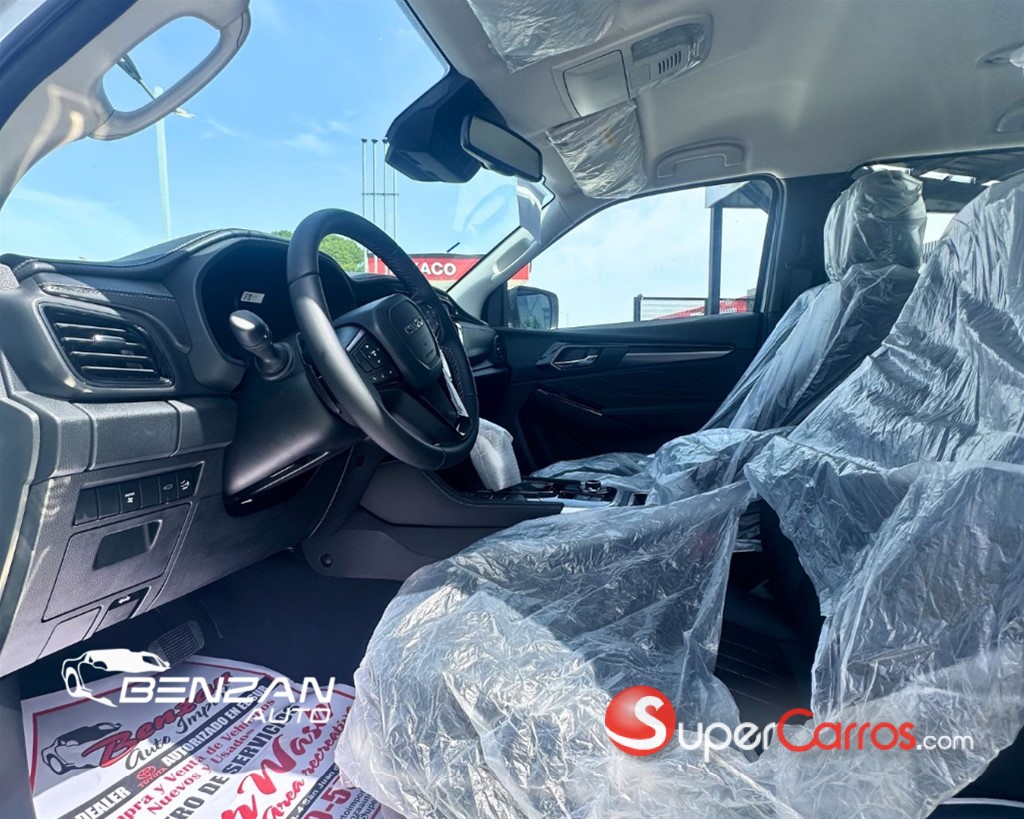 2027 Isuzu Mux — foto 7 / 9