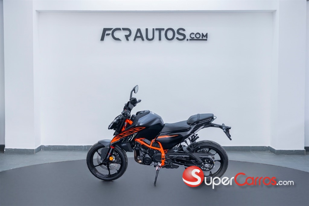 2026 KTM 390 Duke — foto 4 / 12