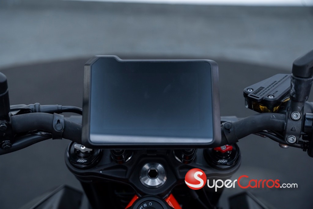 2026 KTM 390 Duke — foto 5 / 12