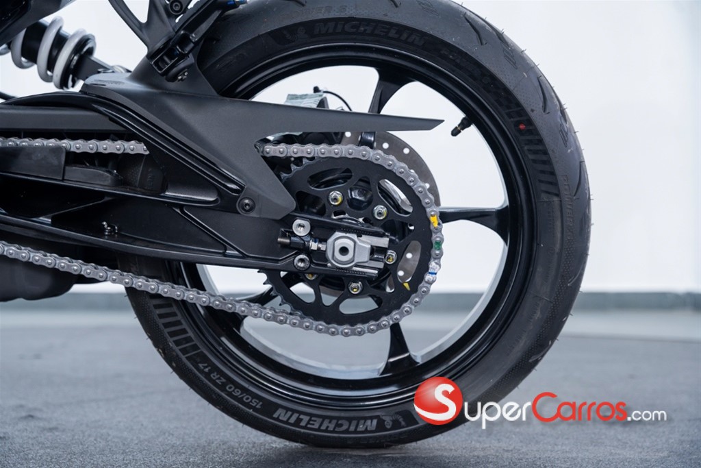 2026 KTM 390 Duke — foto 9 / 12
