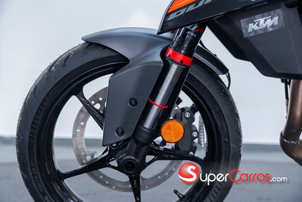 2026 KTM 390 Duke — foto 10 / 12