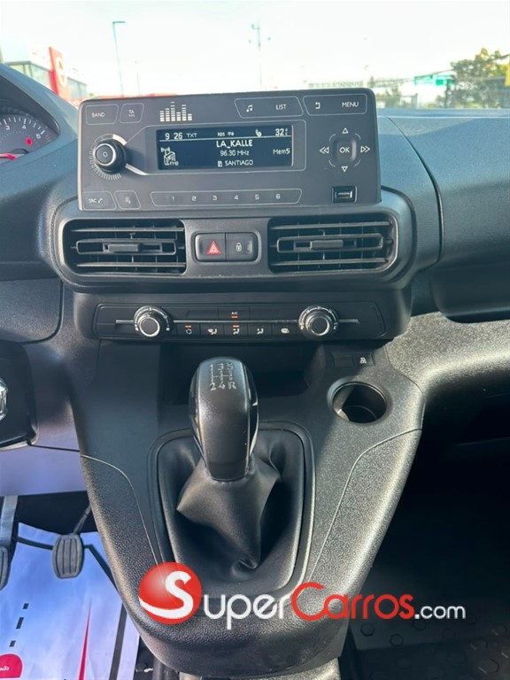2024 Peugeot Partner — foto 11 / 12