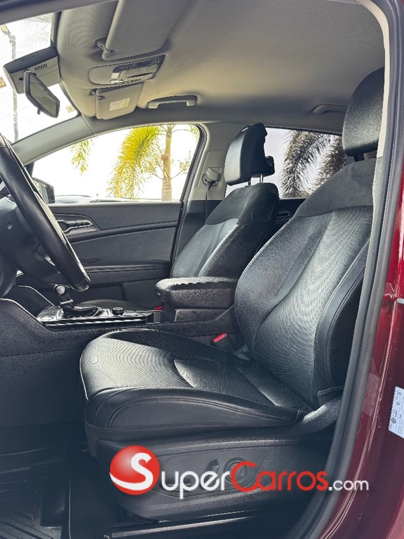 2023 Kia Sportage Luxury — foto 10 / 12