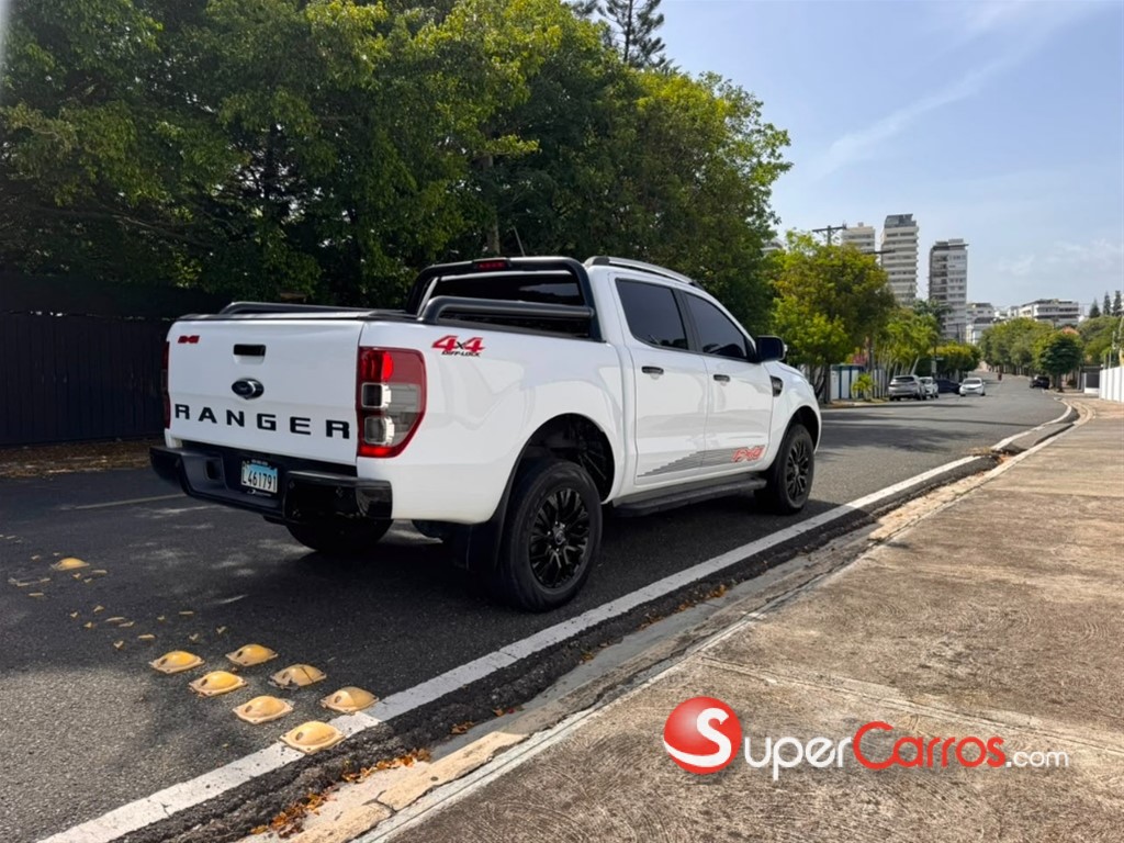 2022 Ford Ranger FX4 — foto 5 / 10