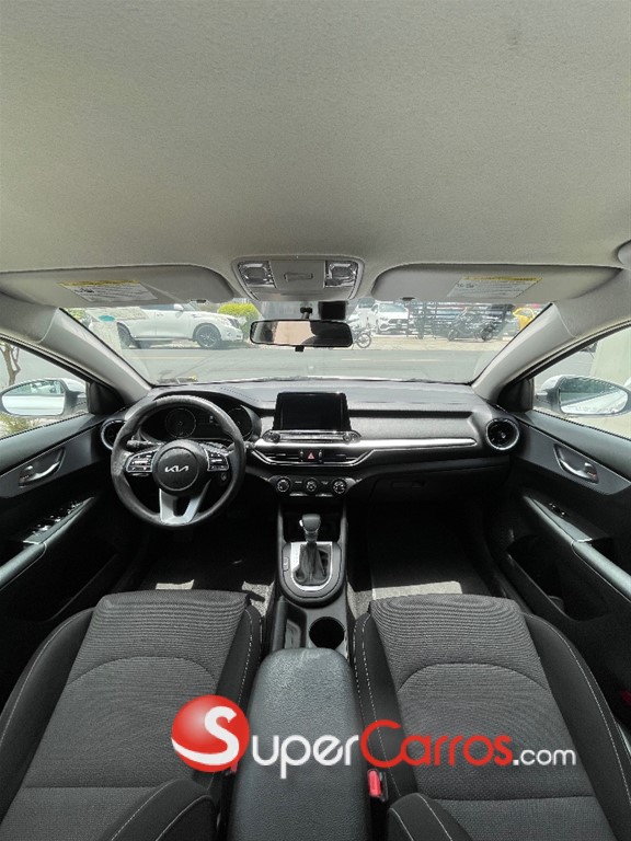 2022 Kia Forte LXS — foto 12 / 12