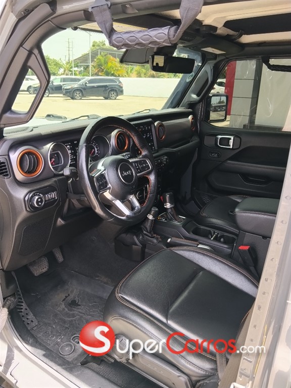 2021 Jeep Gladiator Mojave — foto 9 / 12
