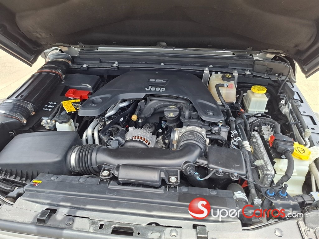 2021 Jeep Gladiator Mojave — foto 12 / 12