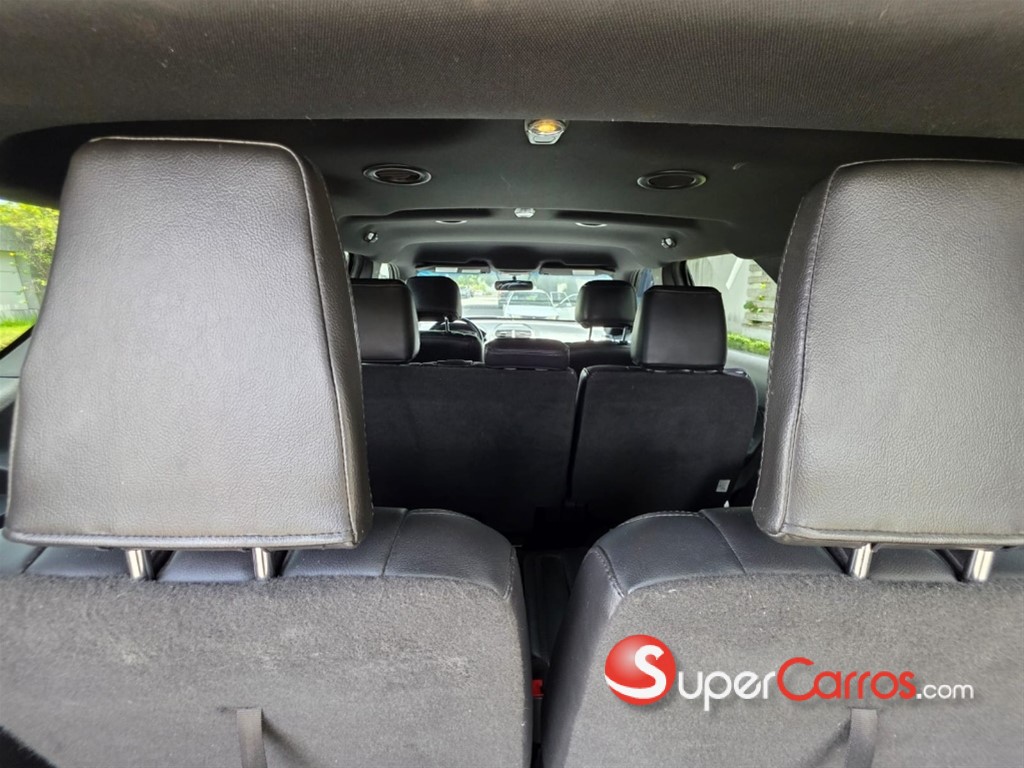 2012 Ford Explorer XLT — foto 11 / 12
