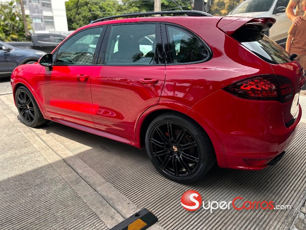 2014 Porsche Cayenne GTS — foto 9 / 10