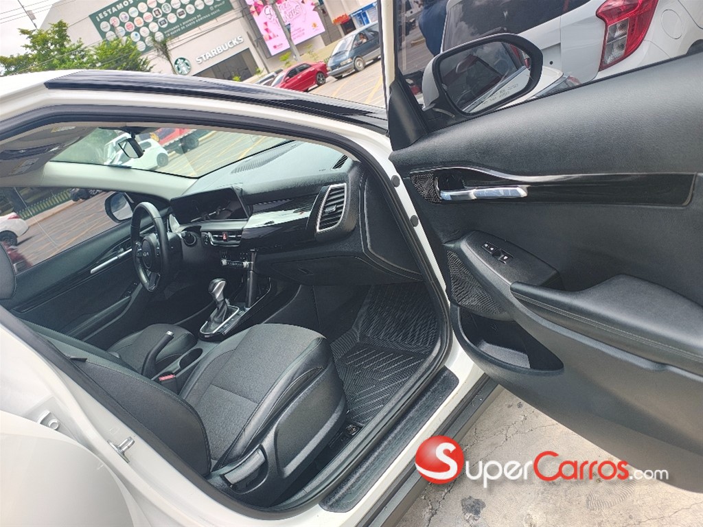 2024 Kia Seltos LX — foto 6 / 8
