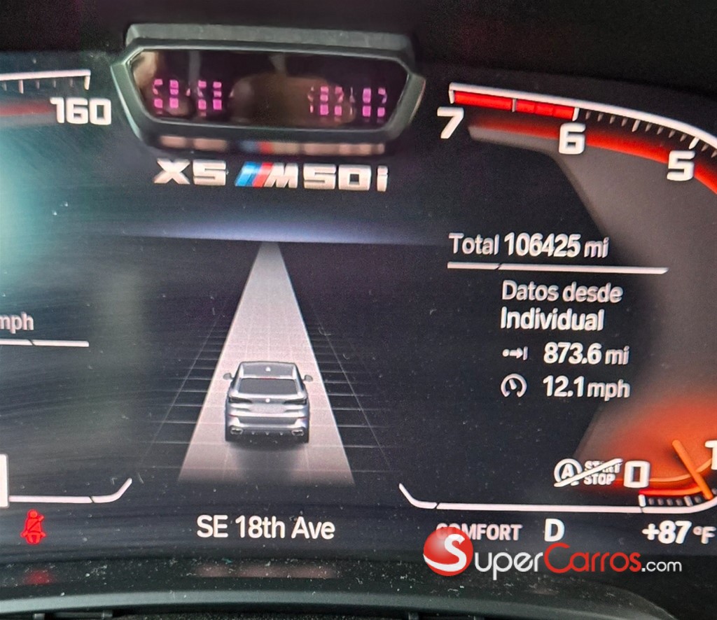 2020 BMW X 5 M50i — foto 12 / 12