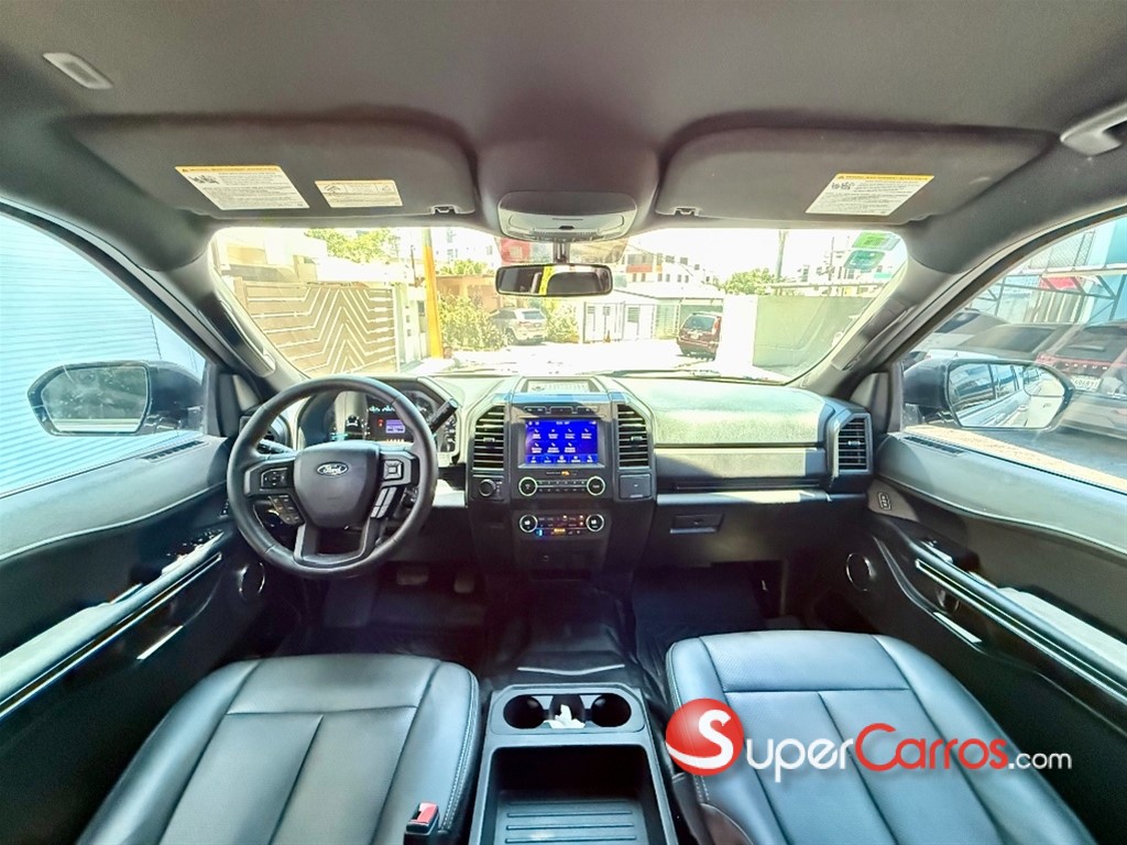 2018 Ford Expedition MAX XLT — foto 8 / 12