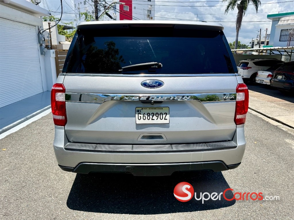 2018 Ford Expedition MAX XLT — foto 11 / 12