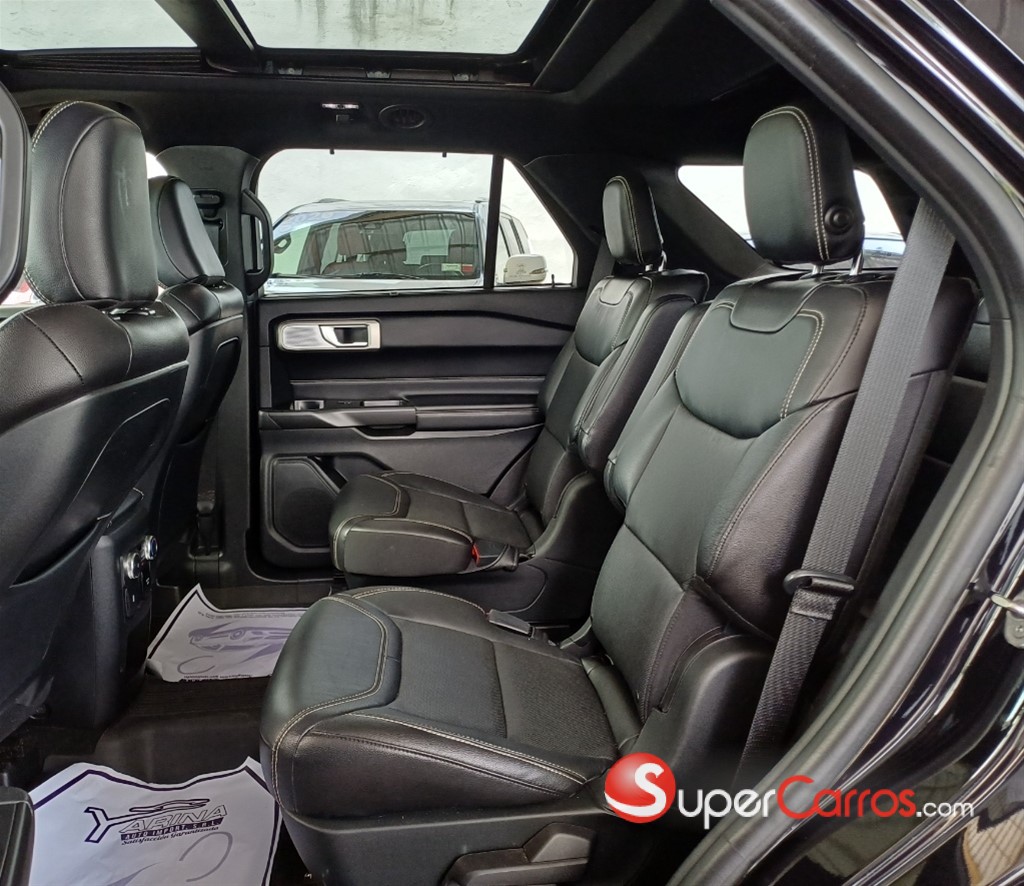 2020 Ford Explorer ST — foto 7 / 10