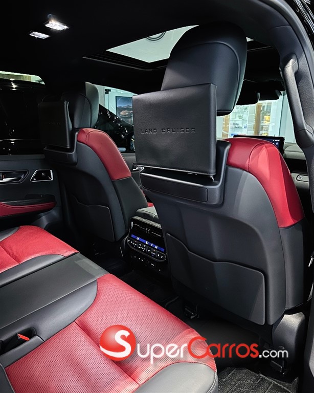 2026 Toyota Land Cruiser 300 VX-R — foto 7 / 12