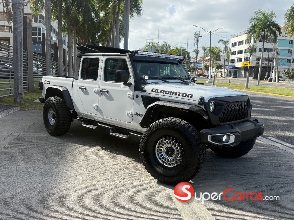 2020 Jeep Gladiator Sport — foto 2 / 11