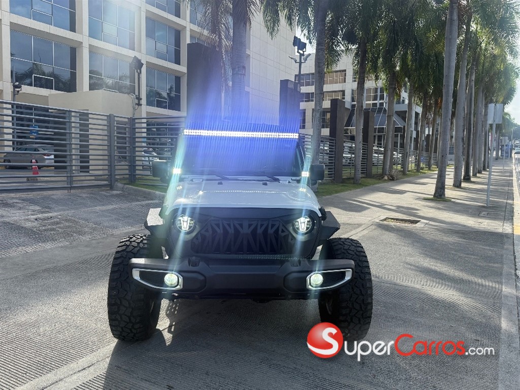 2020 Jeep Gladiator Sport — foto 4 / 11