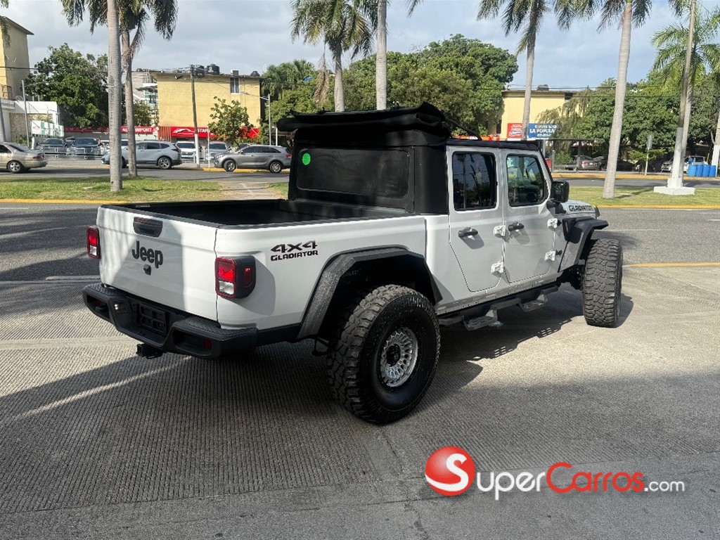 2020 Jeep Gladiator Sport — foto 10 / 11