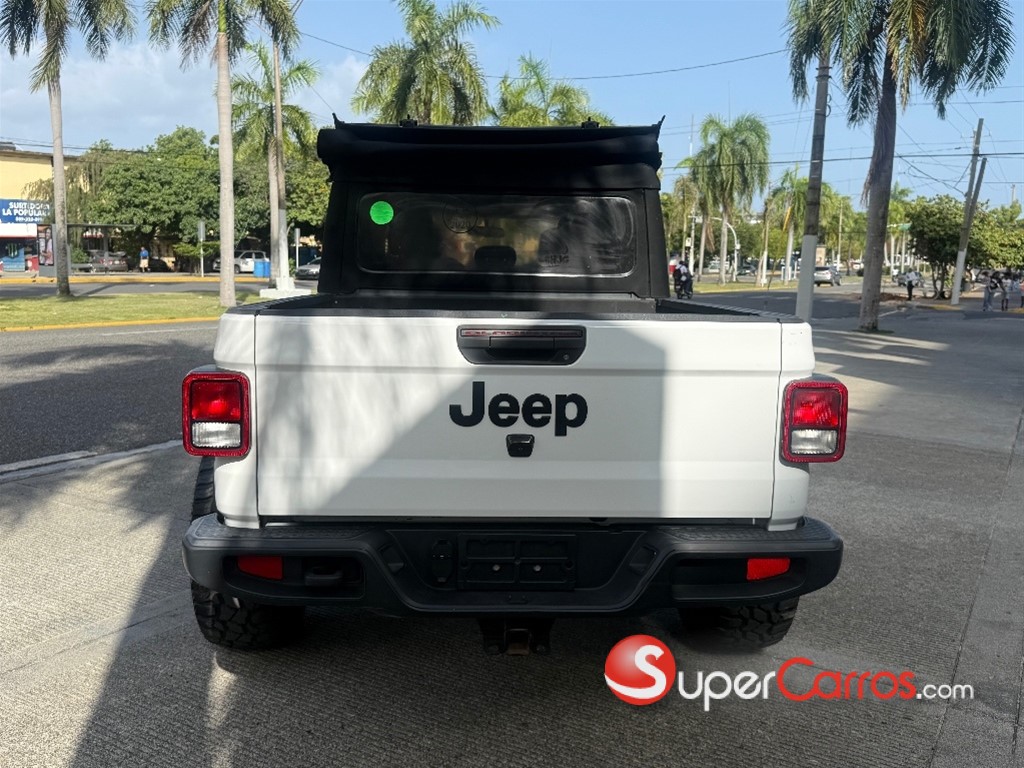 2020 Jeep Gladiator Sport — foto 11 / 11