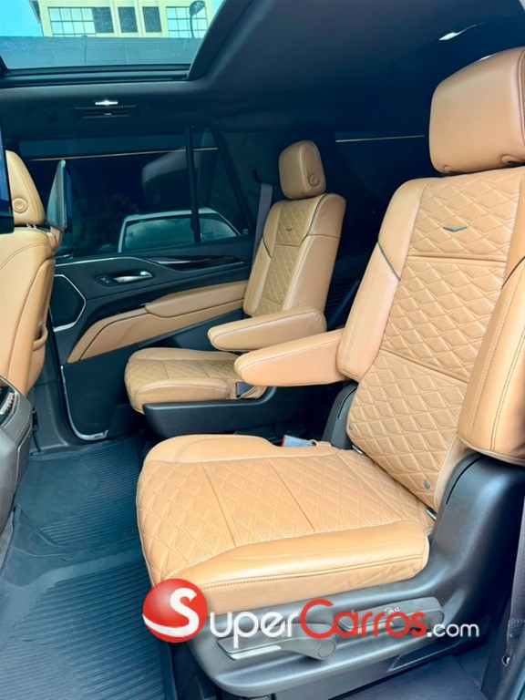 2021 Cadillac Escalade Premium Luxury Long — foto 7 / 11