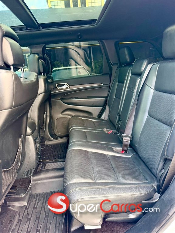 2017 Jeep Grand Cherokee Limited 4x4 — foto 7 / 8