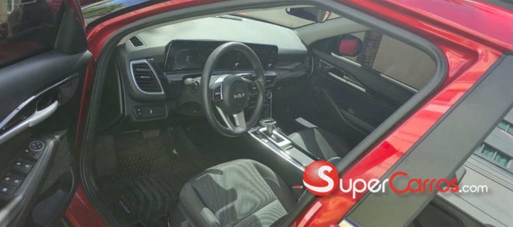2025 Kia Seltos — foto 4 / 10