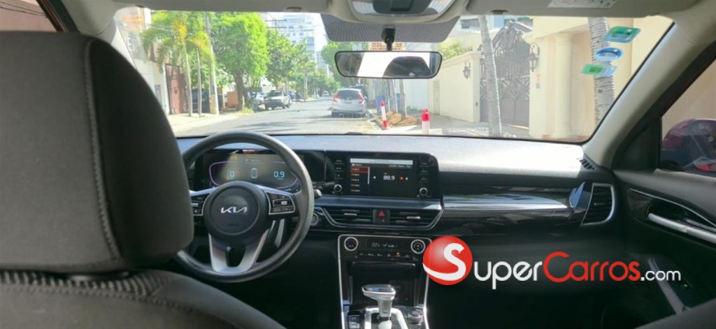 2025 Kia Seltos — foto 6 / 10