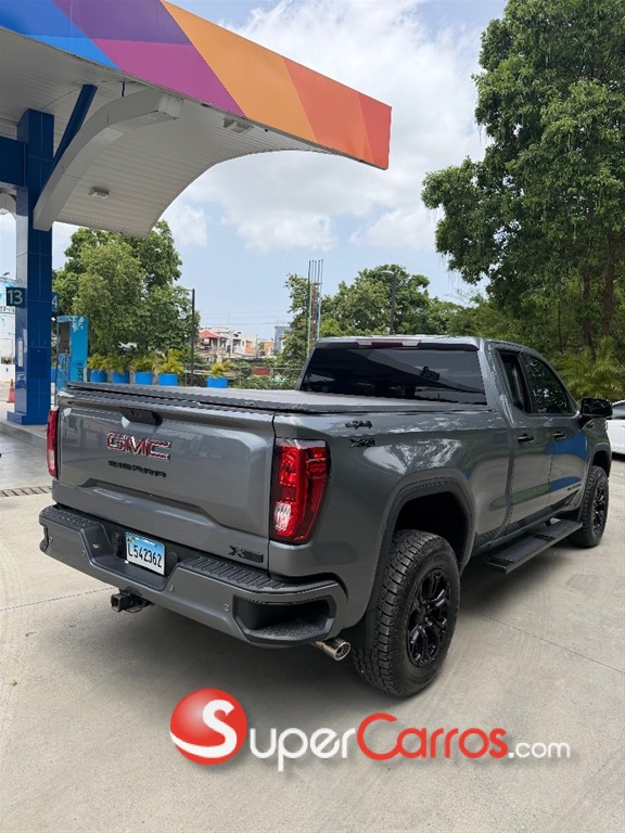 2019 GMC Sierra 1500 SLT — foto 4 / 9