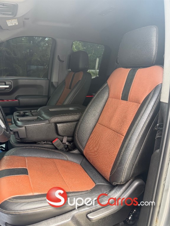 2019 GMC Sierra 1500 SLT — foto 8 / 9