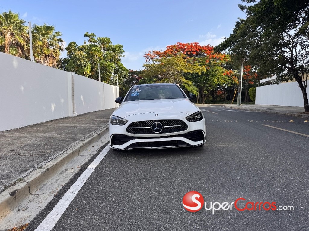 2022 Mercedes-Benz Clase C 300 AMG Hibrid — foto 3 / 12