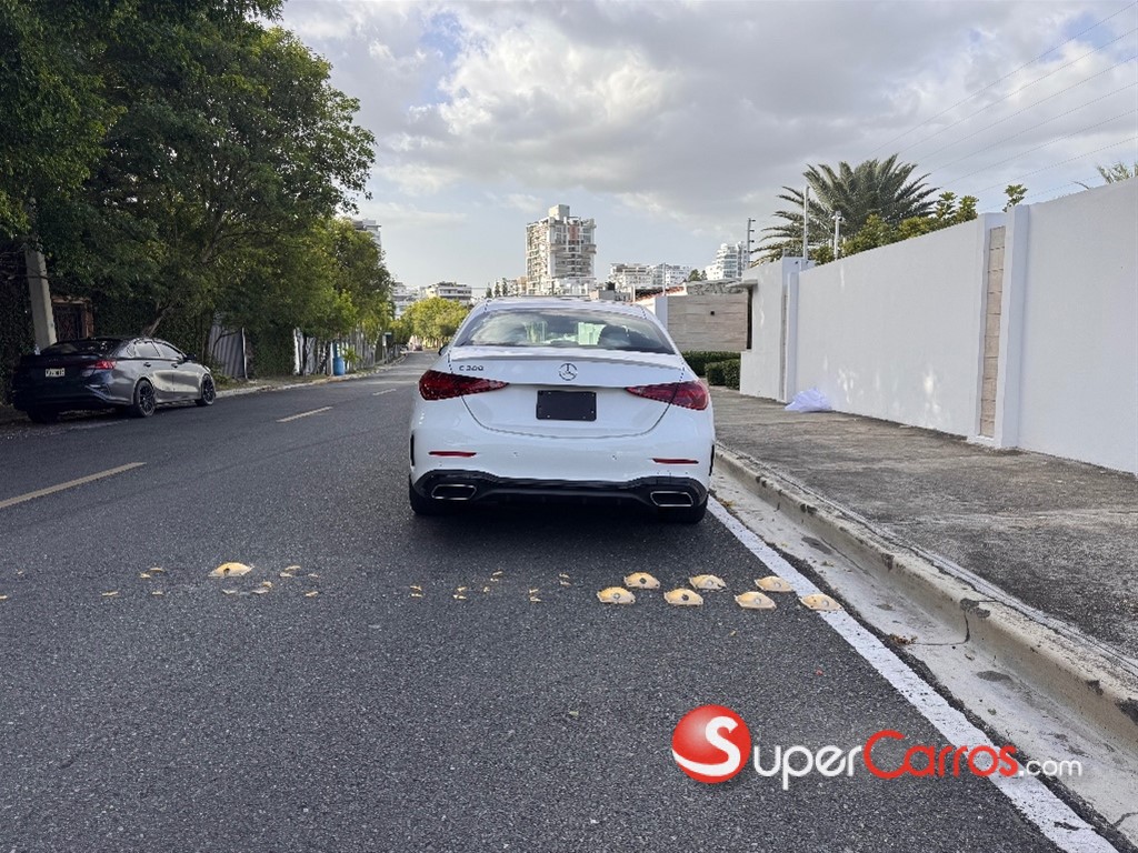 2022 Mercedes-Benz Clase C 300 AMG Hibrid — foto 6 / 12