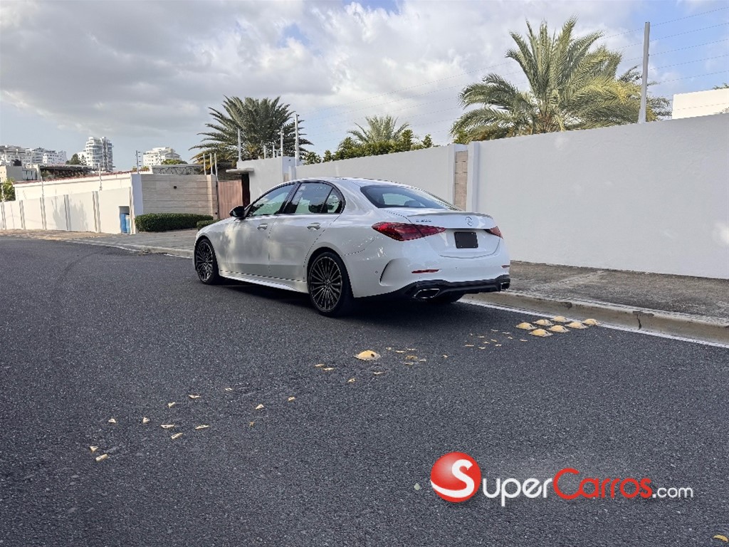 2022 Mercedes-Benz Clase C 300 AMG Hibrid — foto 7 / 12