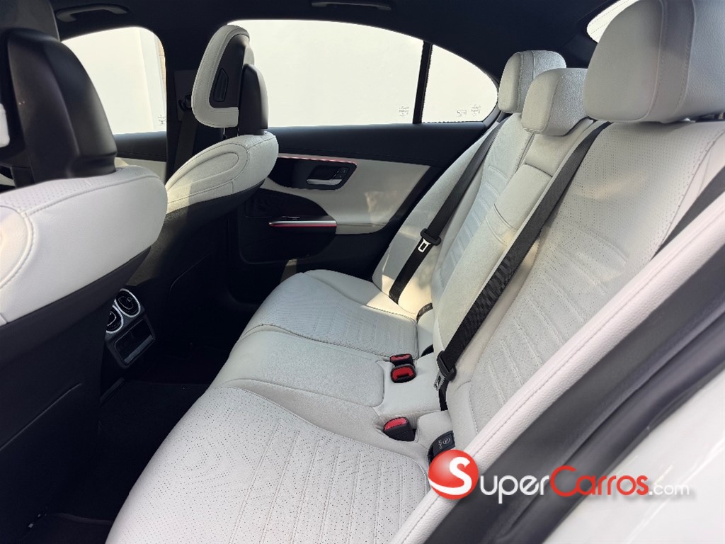 2022 Mercedes-Benz Clase C 300 AMG Hibrid — foto 10 / 12